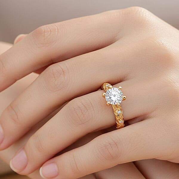 Shop Lc Luxuriant Lab Grown Diamond (E-F VS) Ring In 24K Yellow Gold 1.10 Ctw