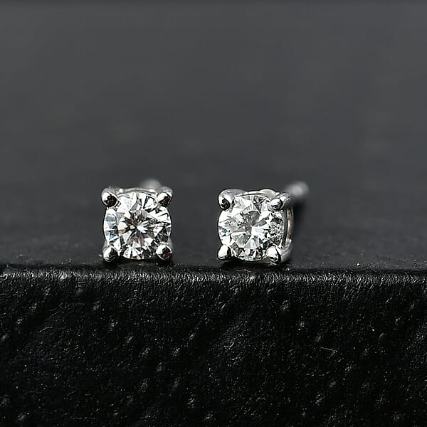 Shop Lc Luxuriant Lab Grown Diamond G-H SI 0.25 Ctw Earrings In Rhodium Over Sterling Silver