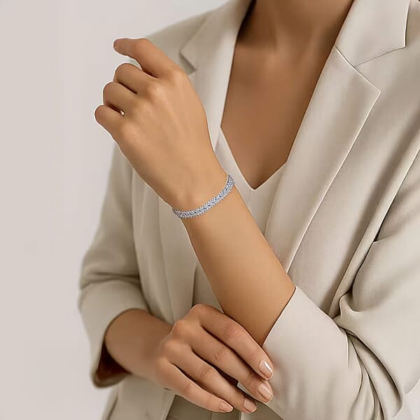 Shop Lc Luxuriant Lab Grown Diamond G-H SI 4.25 Ctw Chevron Bracelet In Rhodium Over Sterling Silver (7.25 In)