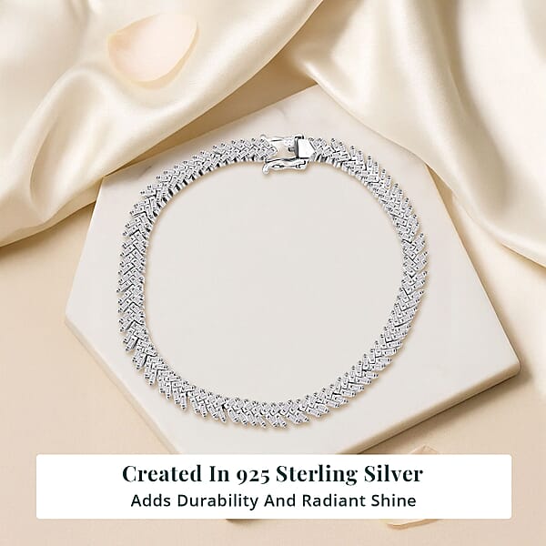 Shop Lc Luxuriant Lab Grown Diamond G-H SI 4.25 Ctw Chevron Bracelet In Rhodium Over Sterling Silver (7.25 In)
