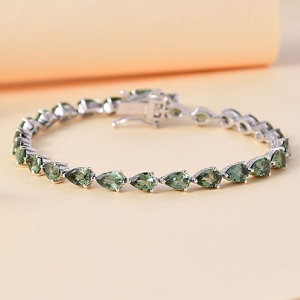 Shop Lc Natural Green Apatite 10.30 Ctw Serenity Vine Bracelet In Rhodium Over Sterling Silver (7.25 In)