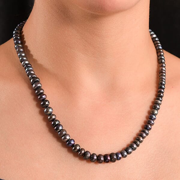 Shop Lc Peacock Pearl (D) Necklace In Stainless Steel 18 Inches