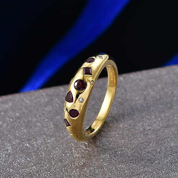 Shop Lc Premium Anthill Garnet And Luxuriant Lab Grown Diamond G-H SI 0.65 Ctw Mosaic Ring In 18K Vermeil Yellow Gold Over Sterling Silver (Del. In 5-7 Days)