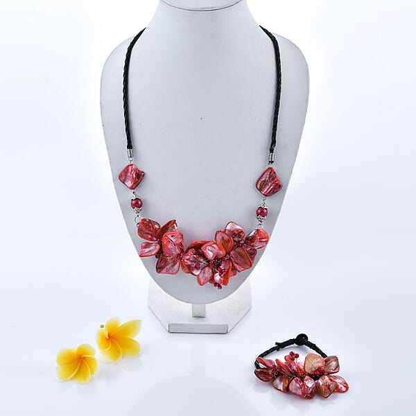 Shop Lc Red Seed Beaded Floral Necklace 20 Inches And Stretch Bracelet (8In) In Silvertone