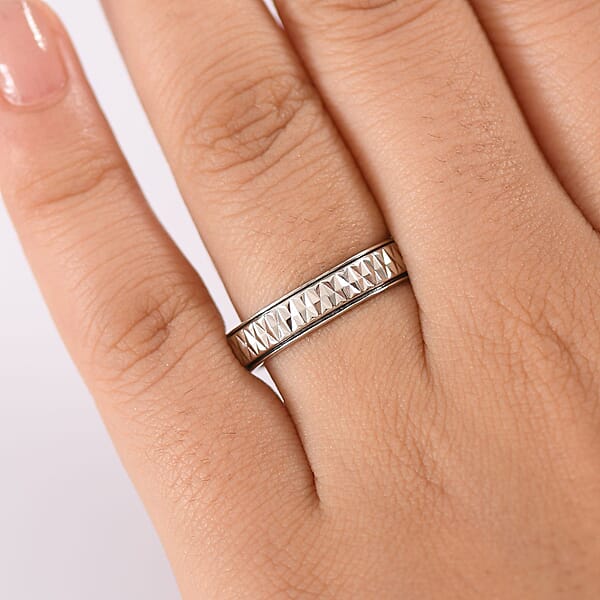 Shop Lc Rhapsody Diamond Cut Spinner Band Ring In 950 Platinum 6.37 Grams