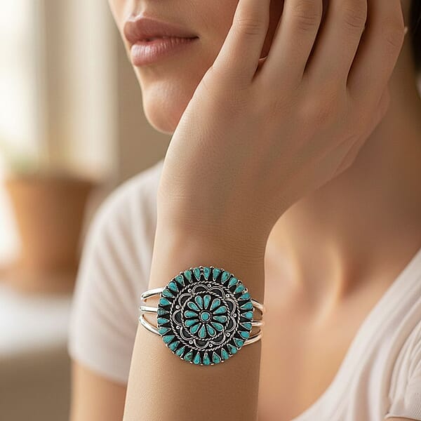 Shop Lc Santa Fe Style Kingman Turquoise 4.20 Ctw Bracelet In Sterling Silver (Adjustable)