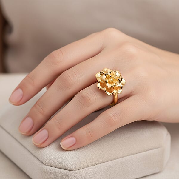 Shop Lc 24K Yellow Gold Floral Ring 1 Grams