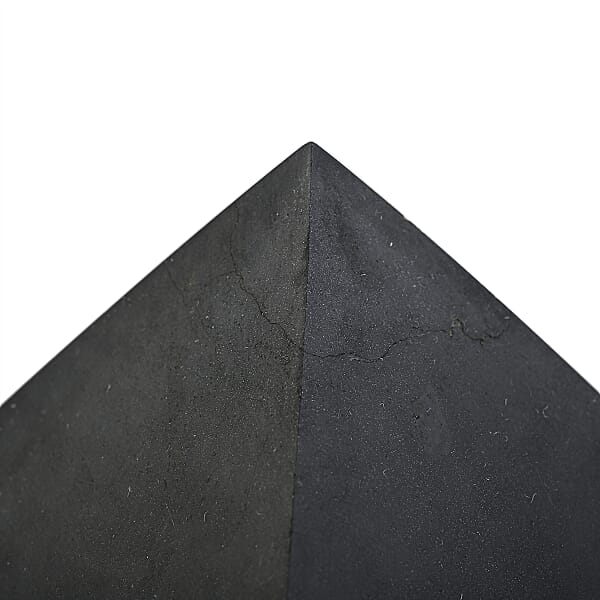 Shop Lc Basalt Pyramid -Medium 923ctw