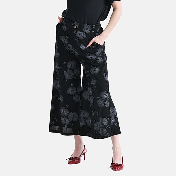 Shop Lc TAMSY Black Floral Printed Wide Leg Capri Pant With Pockets - S/M
