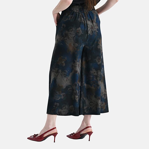 Shop Lc TAMSY Blue Floral Printed Wide Leg Capri Pant With Pockets - S/M