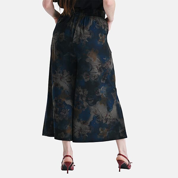 Shop Lc TAMSY Blue Floral Printed Wide Leg Capri Pant With Pockets - S/M