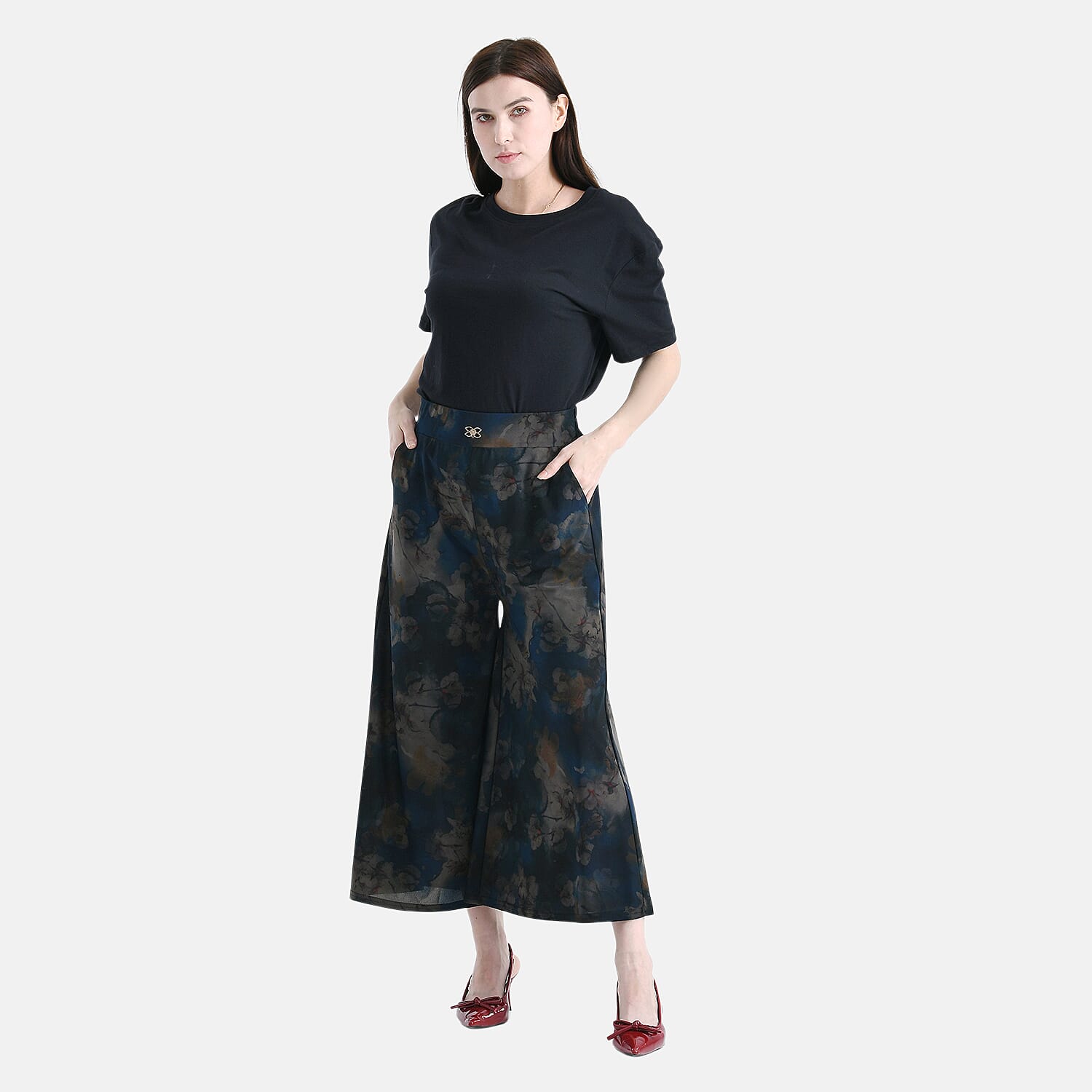 shop lc TAMSY Blue Floral Printed Wide Leg Capri Pant with Pockets - S/M