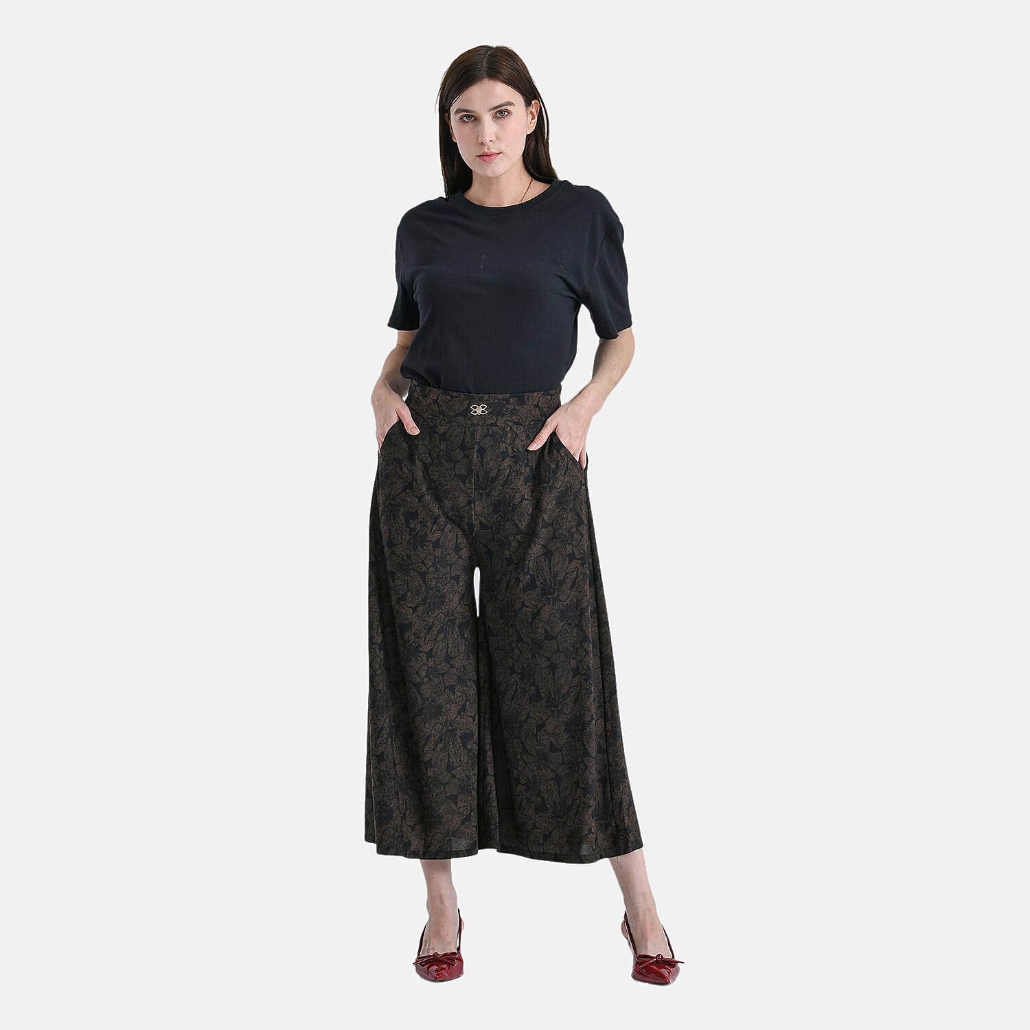 shop lc TAMSY Navy Floral Printed Wide Leg Capri Pant with Pockets - S/M