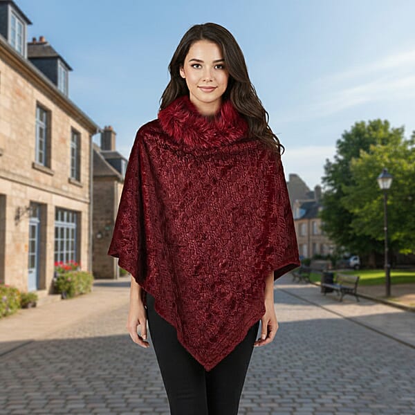 Shop Lc TAMSY Wine Jacquard Poncho With Fur Collar – One Size Fits Most