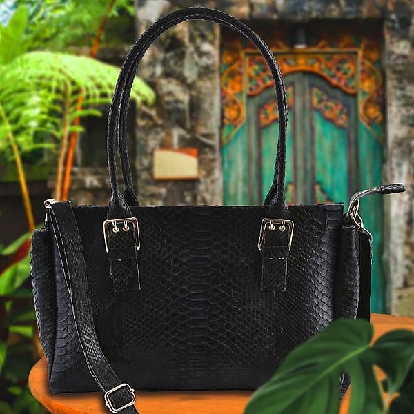 Shop Lc The Grand Pelle Black 100% Genuine Python Leather Handbag
