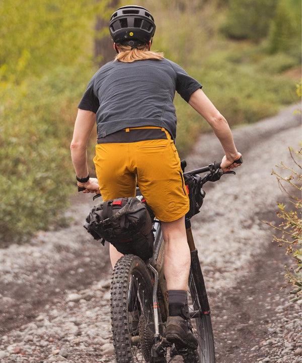 Showers Pass Women's Gravel 8" Shorts