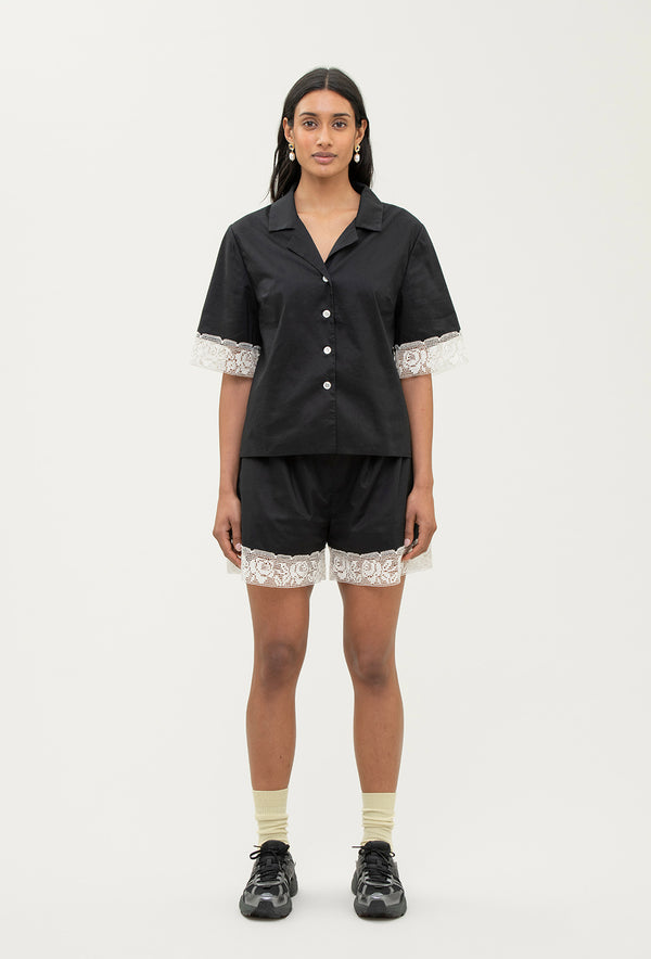 Shrimps Zaza Shorts - Black/Cream