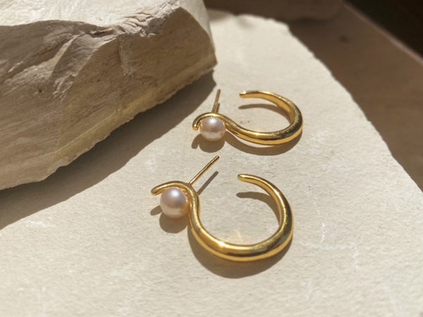 Shyla Celia Pearl Earrings