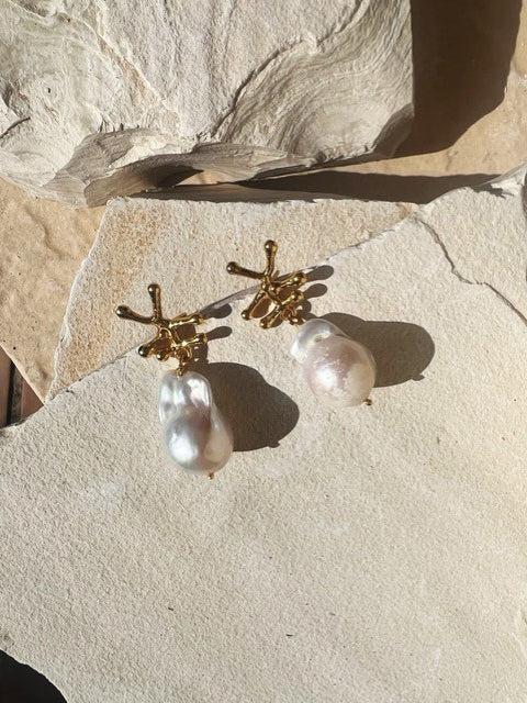 Shyla Nuria Earrings Pearl