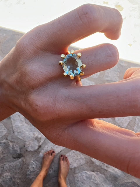 Shyla Oval Claw Ring Clear