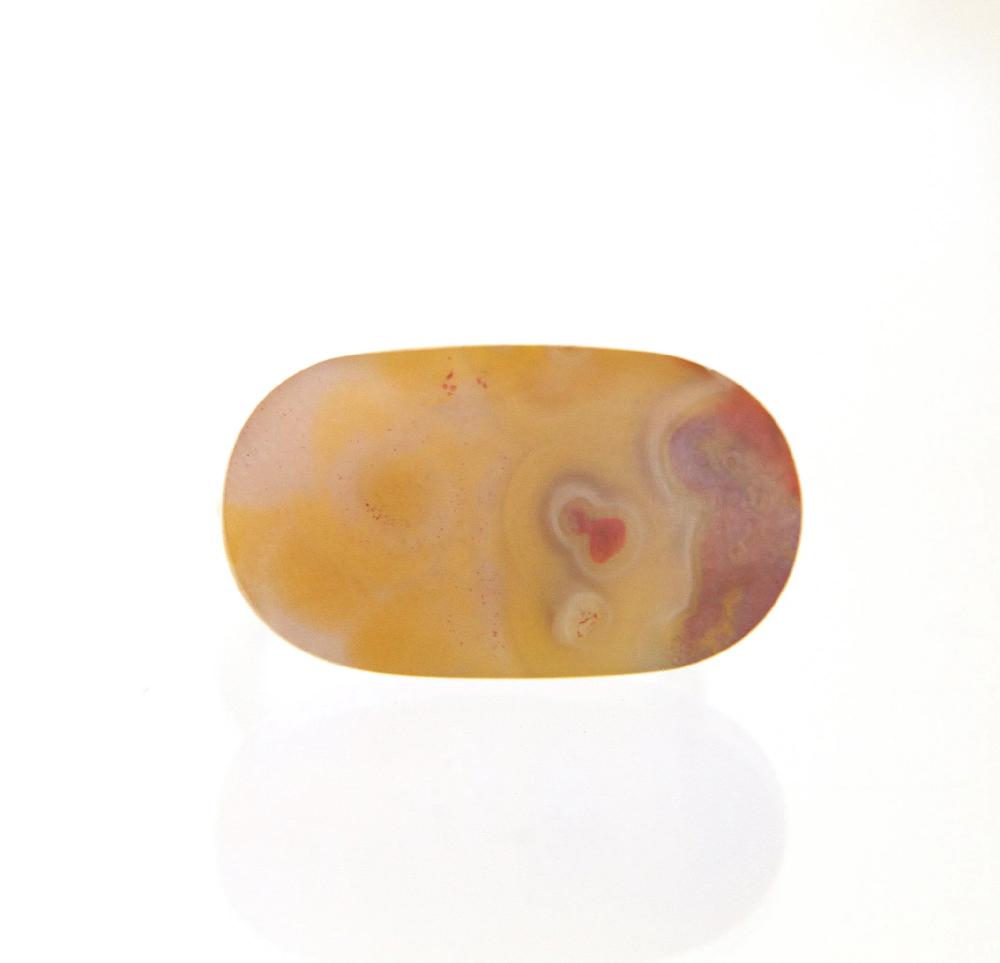 sian evans jewellery hand Carved Agate and recycled 18ct gold ring