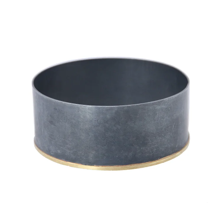 sian evans jewellery Minimalist bangle in recycled 18ct gold and black silver