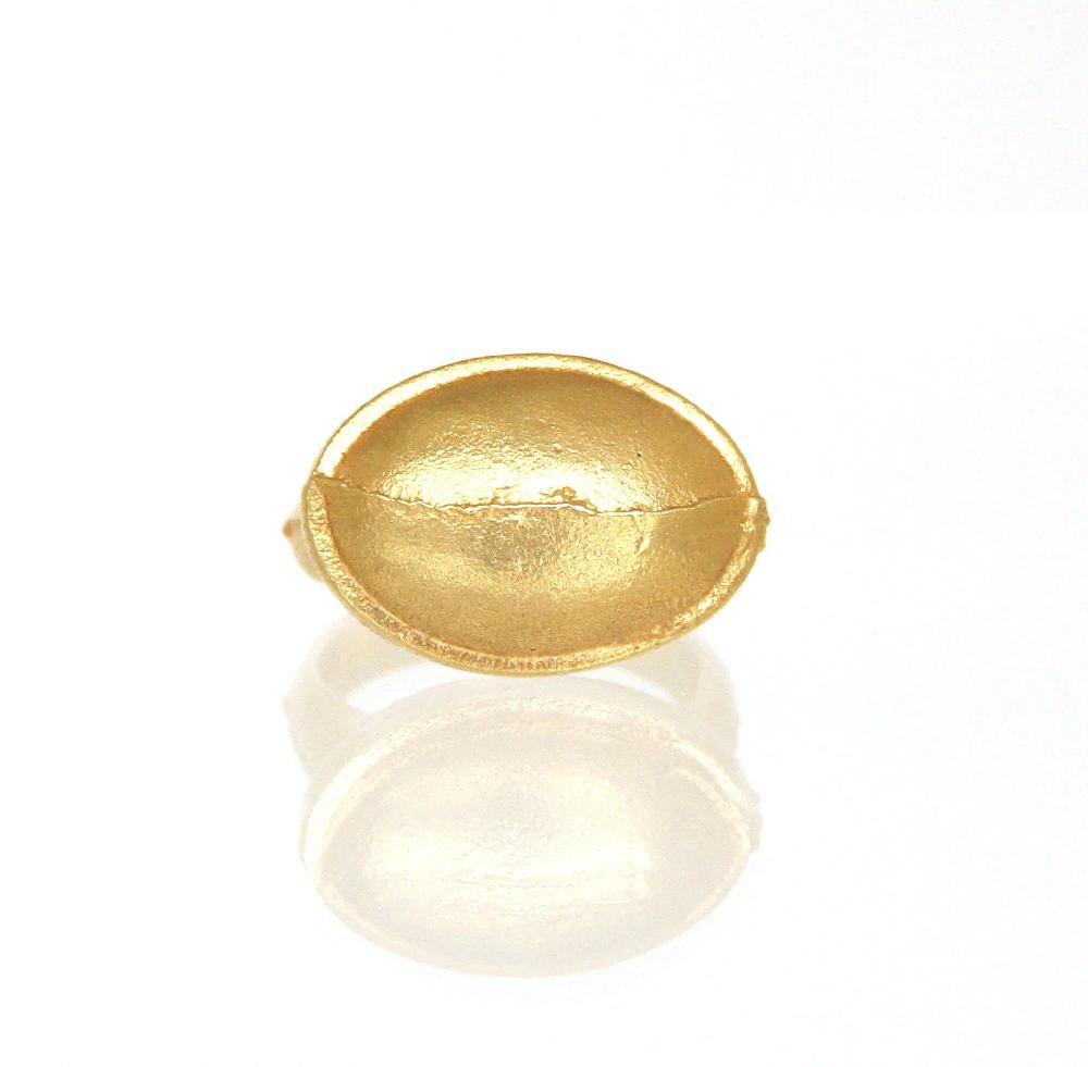 sian evans jewellery recycled 18ct gold cabochon cocktail ring