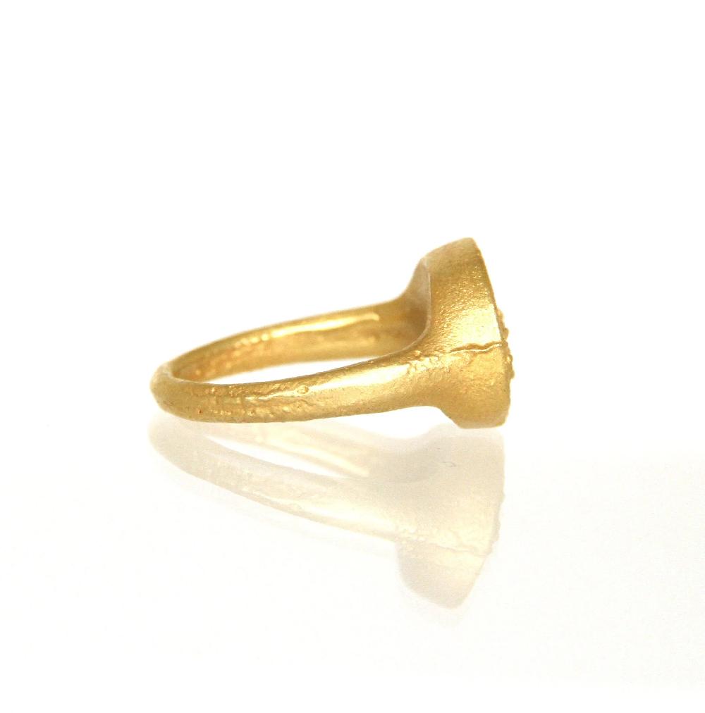 Sian Evans Jewellery Recycled 18ct Gold Textured Intaglio Ring