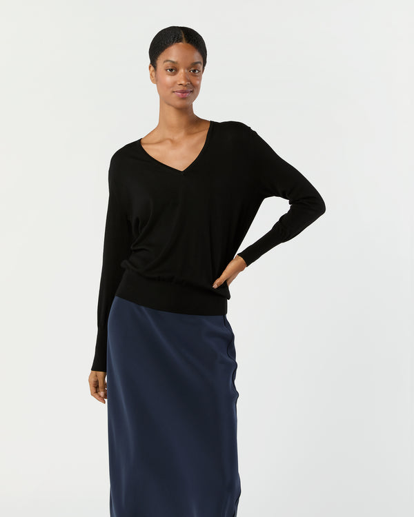 sid mashburn Kate V-Neck Sweater in Black Escorial Wool