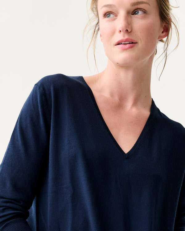 Sid Mashburn Kate V-Neck Sweater In Navy Escorial Wool