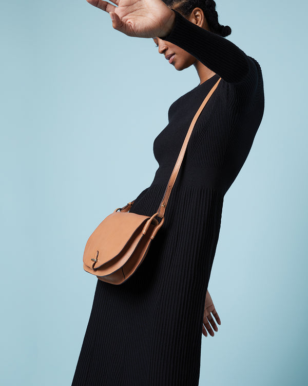 Sid Mashburn Medium Accordion Clara Crossbody Bag In Natural Leather