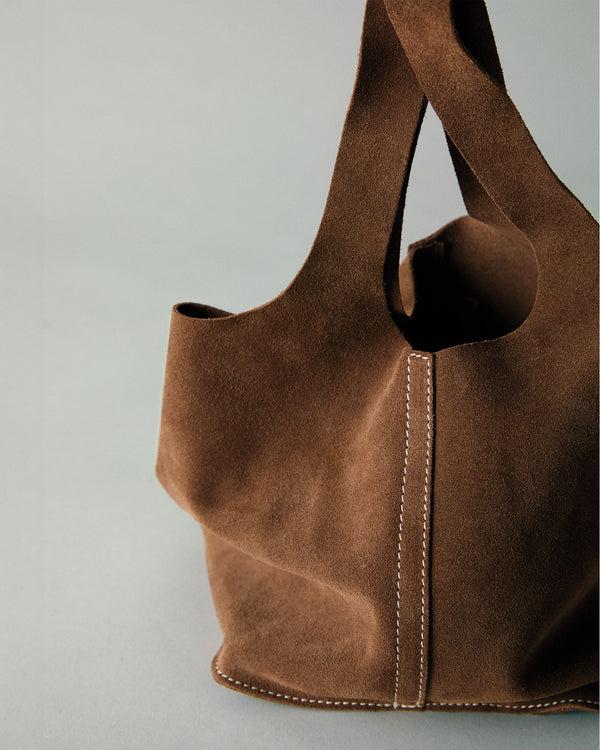 Sid Mashburn Paola Bucket Bag In Chestnut Suede