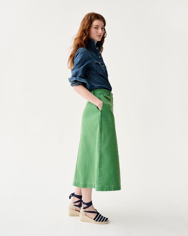 Sid Mashburn Robin Skirt In Green Stretch Canvas