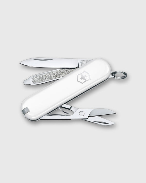 Sid Mashburn Swiss Army Knife In Falling Snow