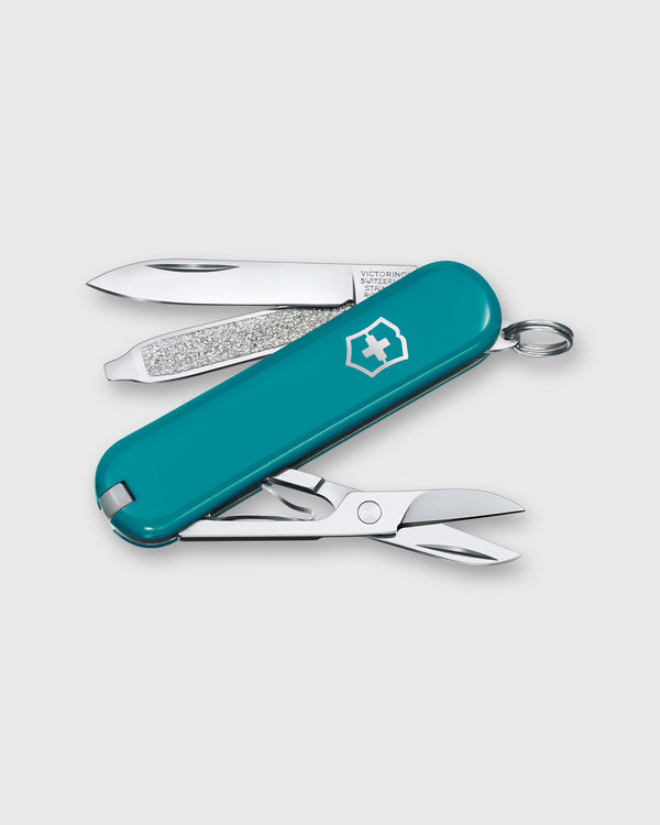Sid Mashburn Swiss Army Knife In Mountain Lake