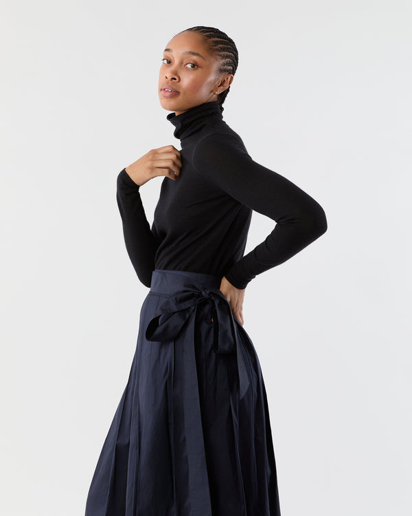 Sid Mashburn Superfine Funnel-Neck Sweater In Black Cashmere