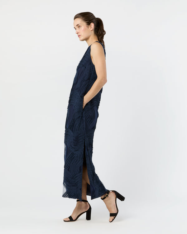 Sid Mashburn Susy Shift Maxi Dress In Navy Ribbon Embroidery
