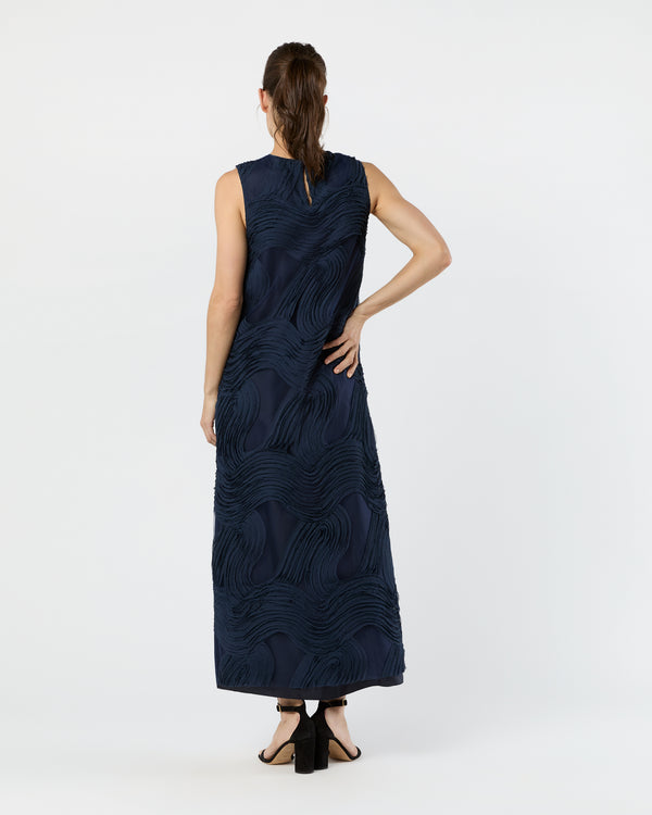 Sid Mashburn Susy Shift Maxi Dress In Navy Ribbon Embroidery