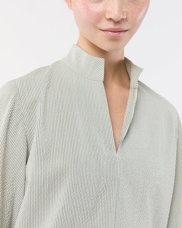 Sid Mashburn Violetta Top In Olive Small Bengal Stripe Stretch Seersucker