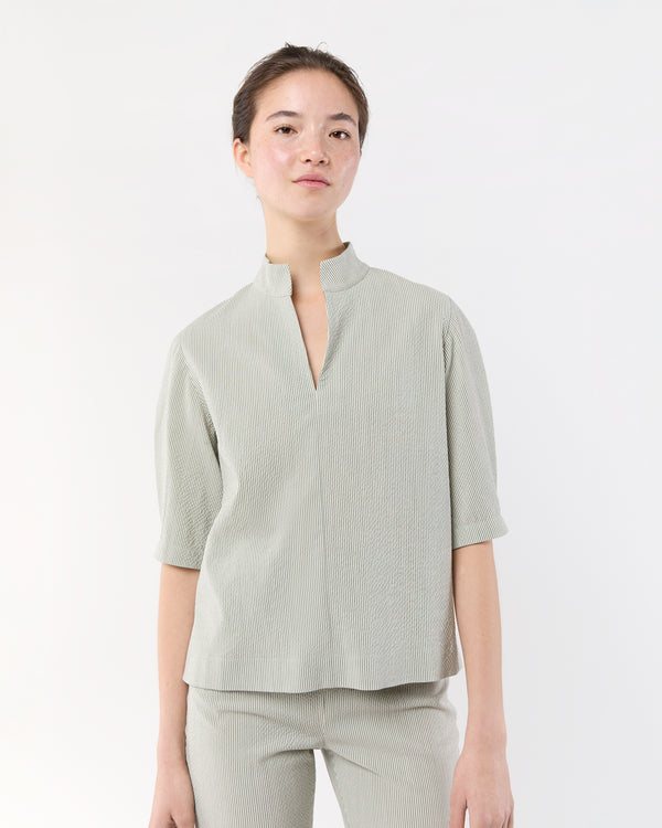 sid mashburn Violetta Top in Olive Small Bengal Stripe Stretch Seersucker