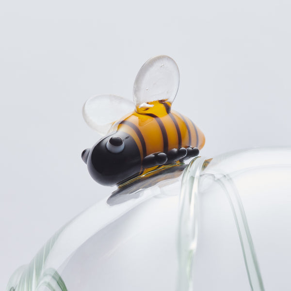 Sienna Glass 10cm Glass Globe - Wildlife Collection - Bee