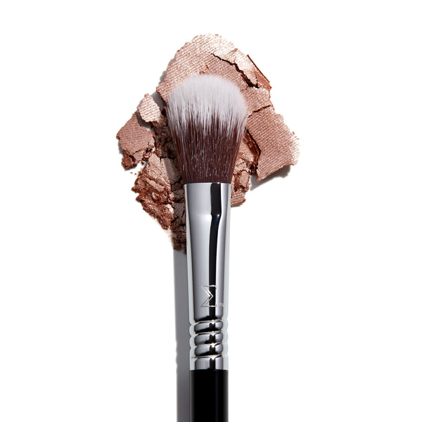 Sigma Beauty F03 High Cheekbone Highlighter™ Brush