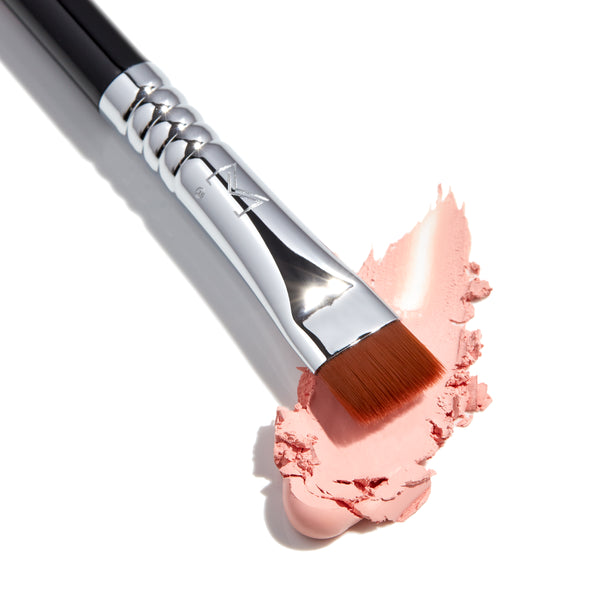 Sigma Beauty E15 Flat Definer Brush