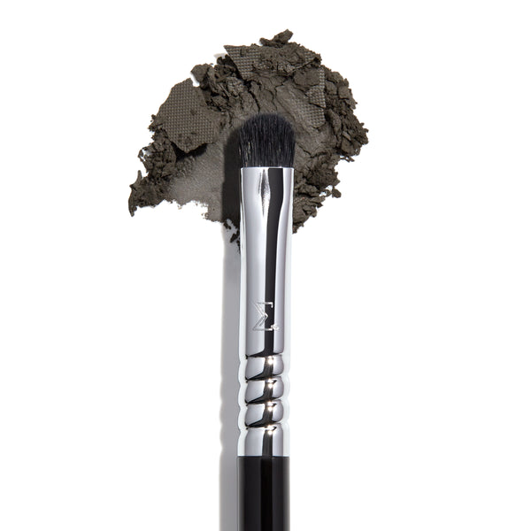 Sigma Beauty E21 Smudge Brush