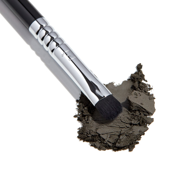 Sigma Beauty E21 Smudge Brush