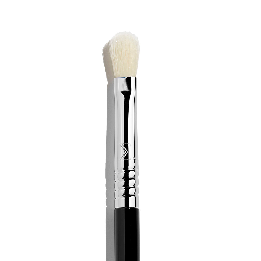 sigma beauty E27 Detail Blending™ Brush