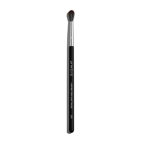 Sigma Beauty E33 Detail Diffused Crease™ Brush