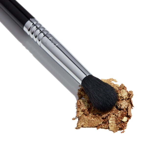 Sigma Beauty E38 Diffused Crease™ Brush