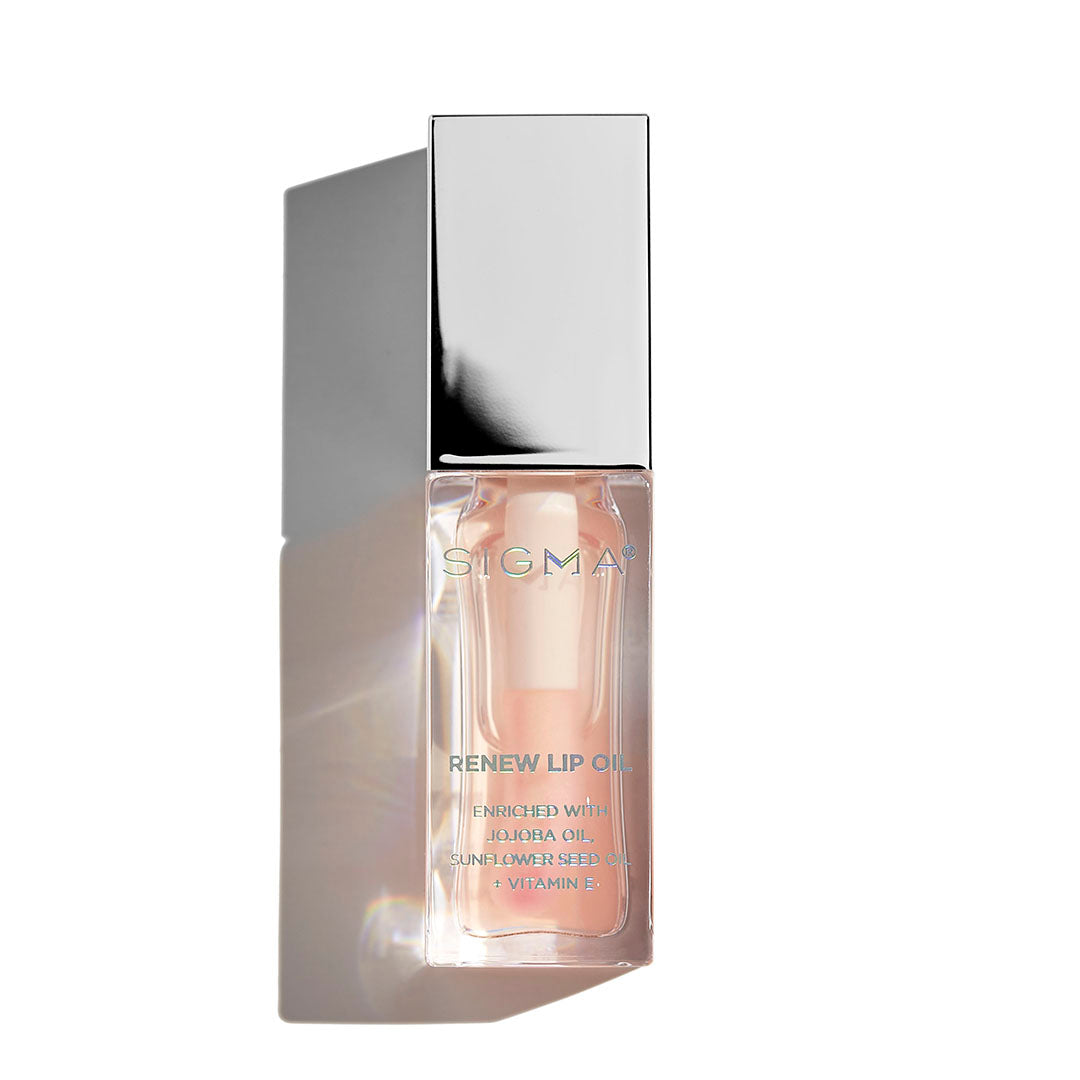 sigma beauty Renew Lip Oil Clear pink sheen