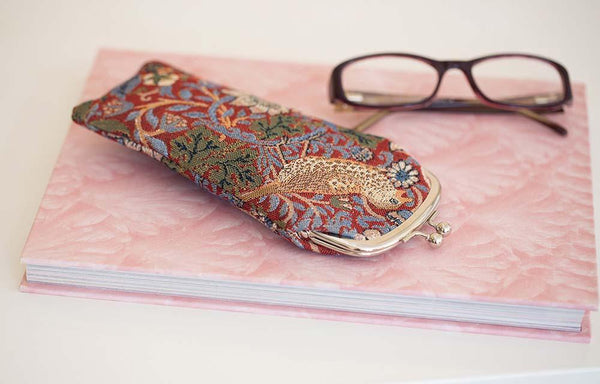 Signare William Morris Strawberry Thief Red - Glasses Pouch